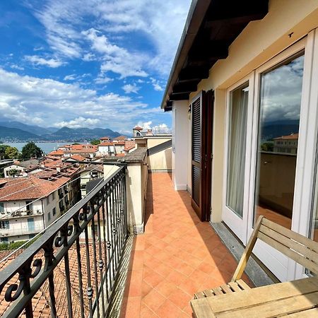 Suite Romantic Vista Lago Стреза Экстерьер фото