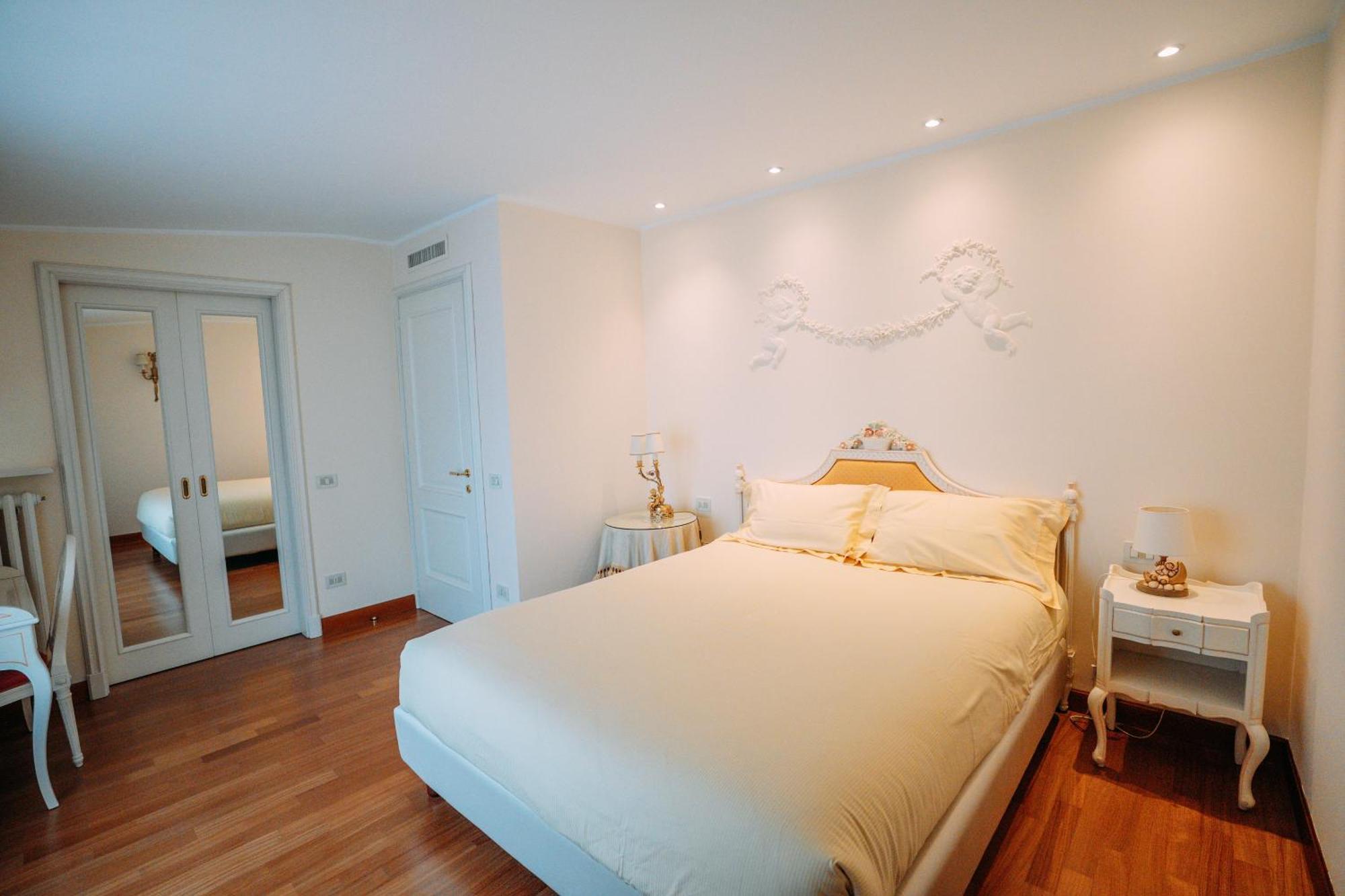Suite Romantic Vista Lago Стреза Экстерьер фото