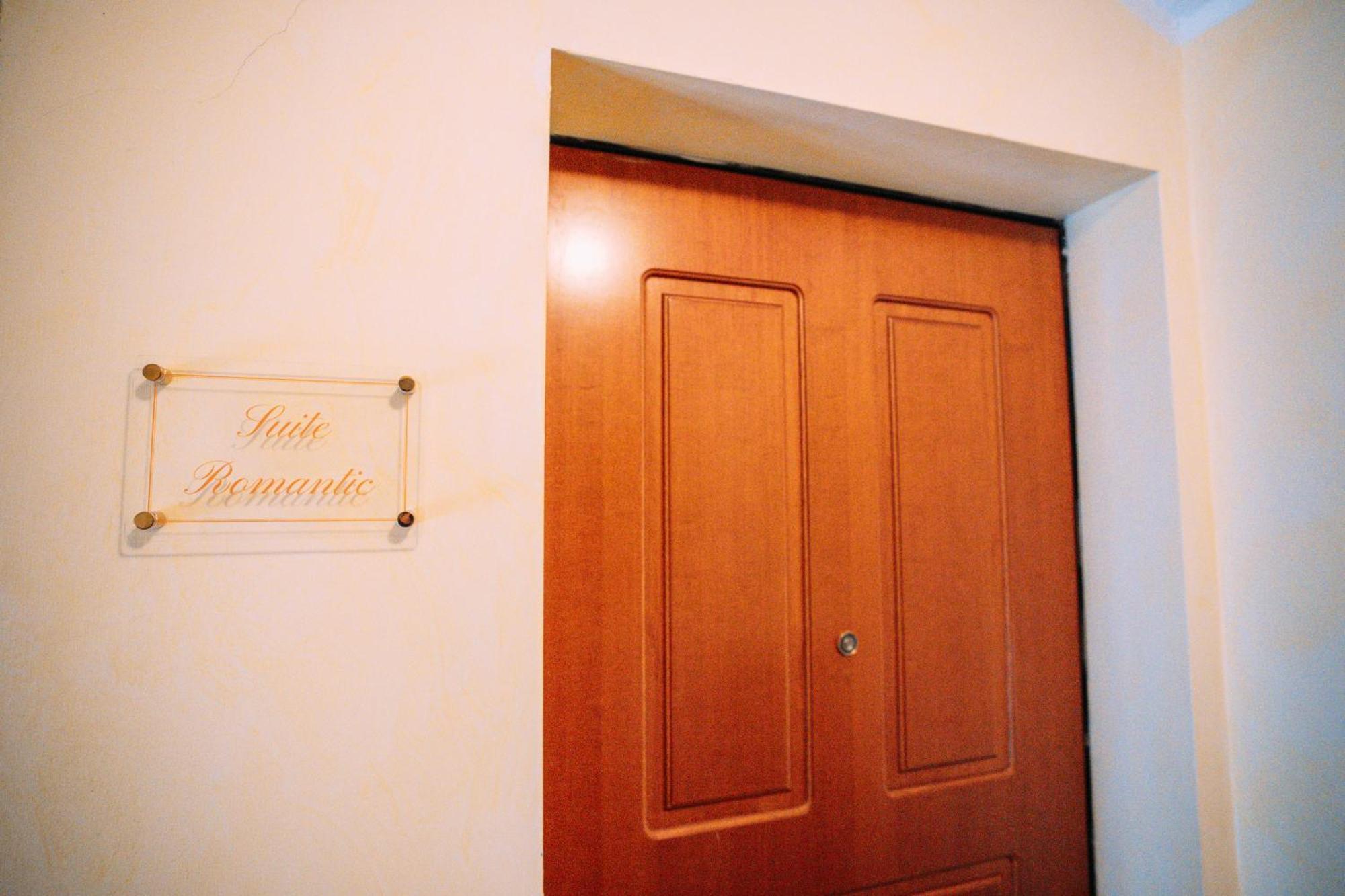 Suite Romantic Vista Lago Стреза Экстерьер фото