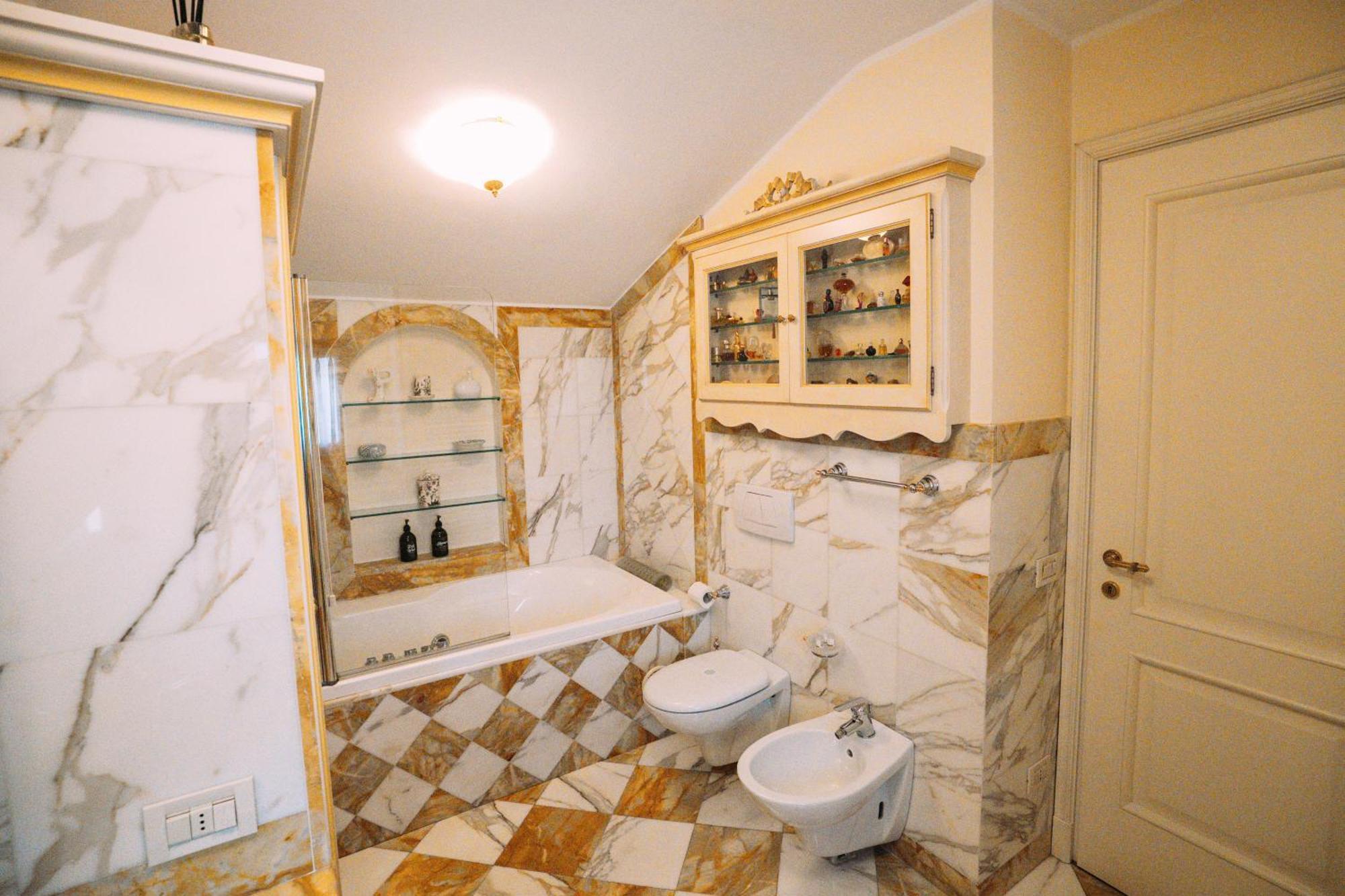 Suite Romantic Vista Lago Стреза Экстерьер фото